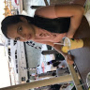 Meet your Posher, Roxanne